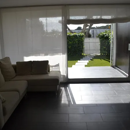 Bonito Con Jardin 아파트 *